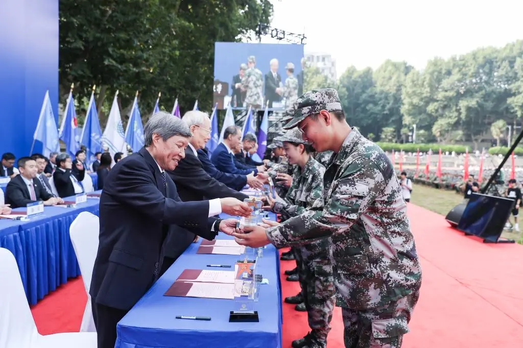 西安交通大学校长王树国深情寄语新生：强国有我，为世界之光_fororder_writer_1