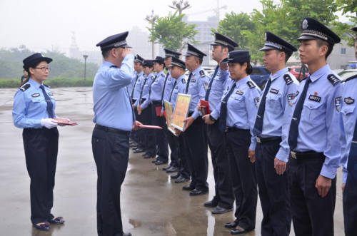 五通桥区：举行职业荣誉授奖仪式