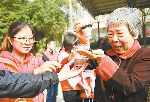 【能源環保 圖文摘要】北碚以“文”化人 提高市民素質