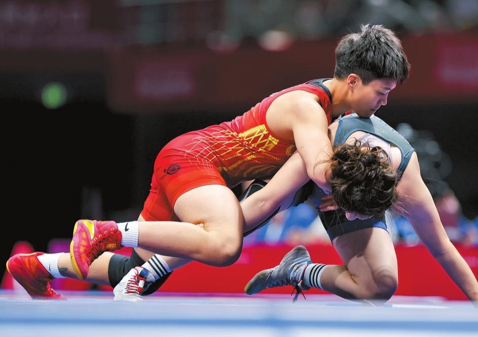 云南选手龙佳获亚运会摔跤女子自由式62公斤级第五名