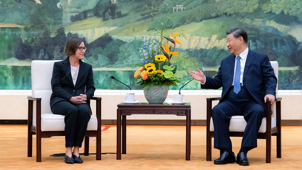 习近平会见红十字国际委员会主席_fororder_1693915557660_121