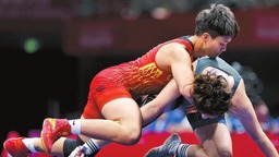云南选手龙佳获亚运会摔跤女子自由式62公斤级第五名