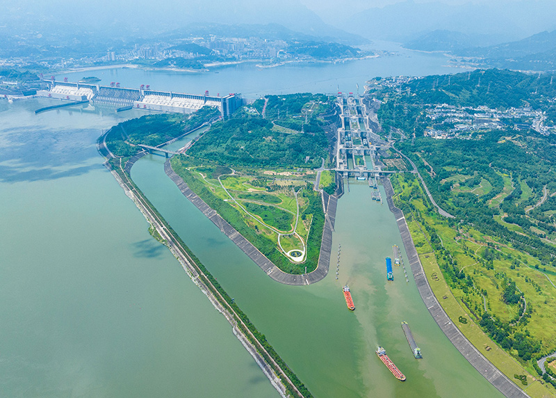 三峡船闸单月货运量首次突破1500万吨_fororder_图片4