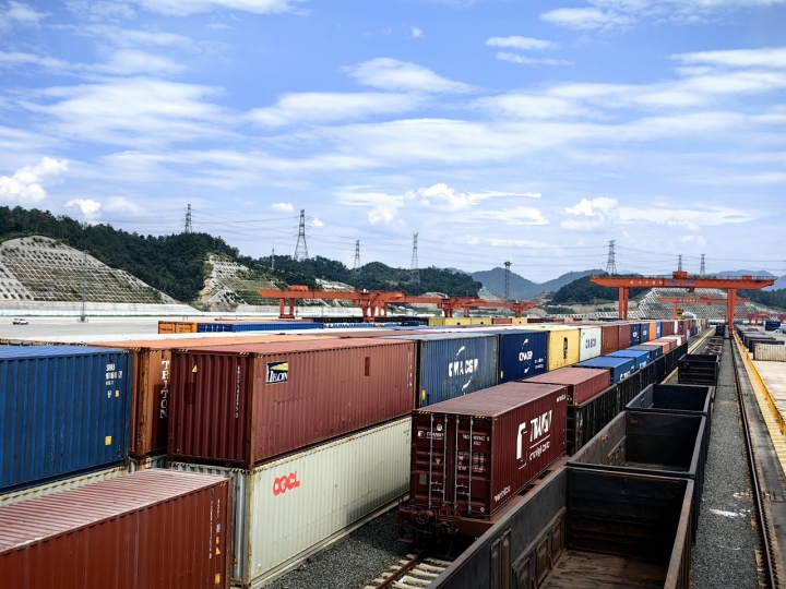 永康东站海铁联运单月集装箱运输量超2万吨创新高_fororder_1693991061800_64f84095d9af3b00011b6883