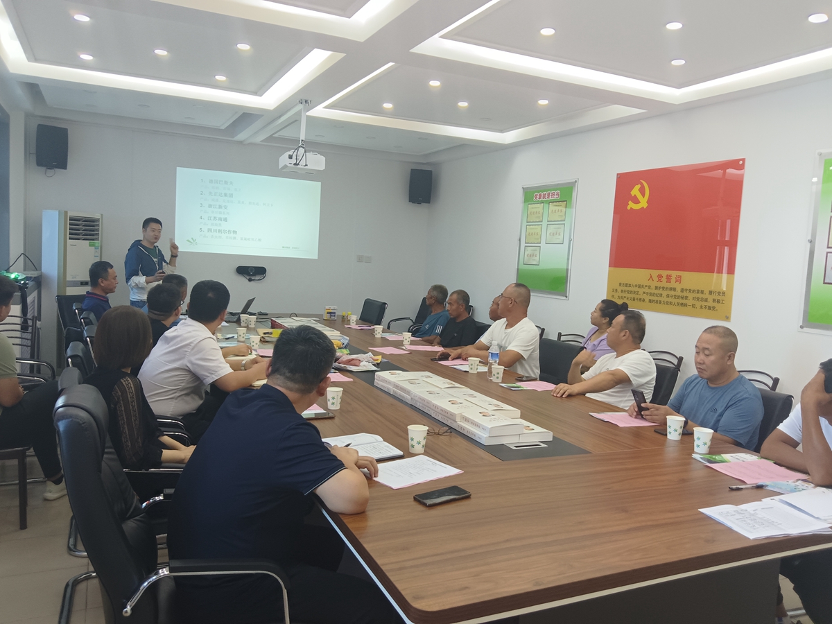 图片默认标题_fororder_种植大户与农资企业进行热烈交流 摄影 刘敬