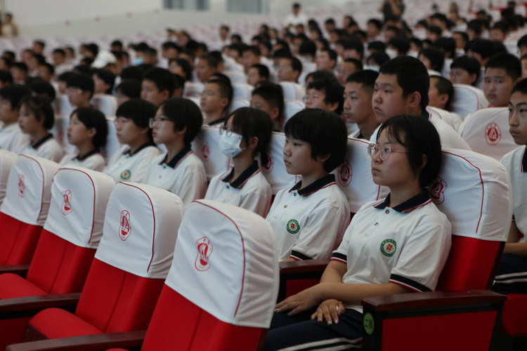 河北平泉：鲜活思政课堂 厚植学生爱国情怀_fororder_图片11