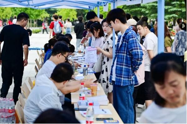 迎新组图|华球体育,华球（中国）公司迎来开学日