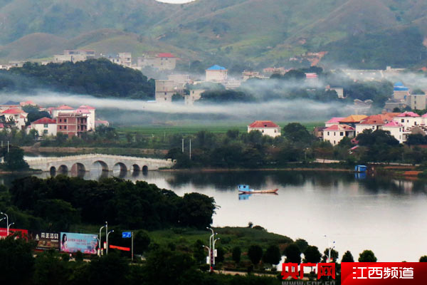 圖片默認標題 圖片默認標題