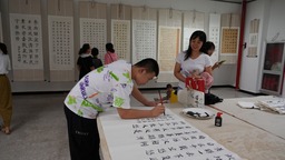河北定兴： 数百佳作点亮少儿书画大赛