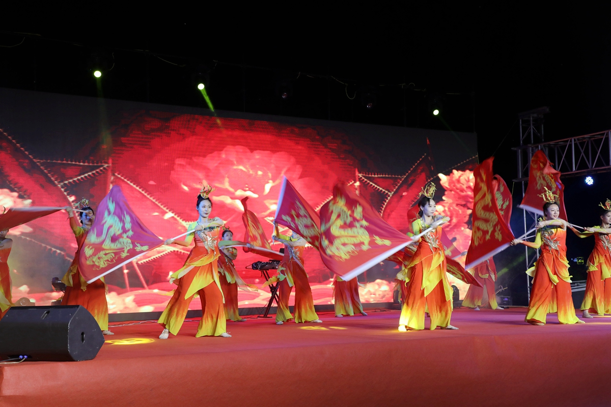 图片默认标题_fororder_开场舞《旗开得胜》 摄影 张丽双