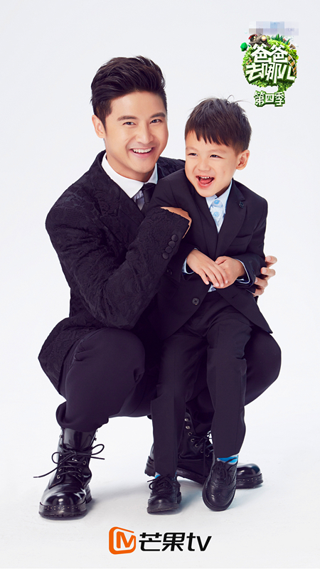 田亮携子加盟《爸爸4》 儿子小亮仔颜值高