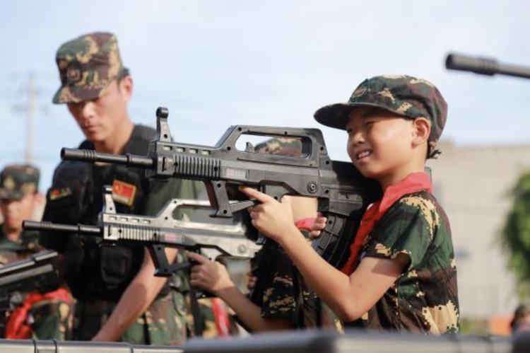 泉州惠安:“兵教官”巧用“新教具” 為國防教育增添“新質感”_fororder_WX20230912-170341@2x
