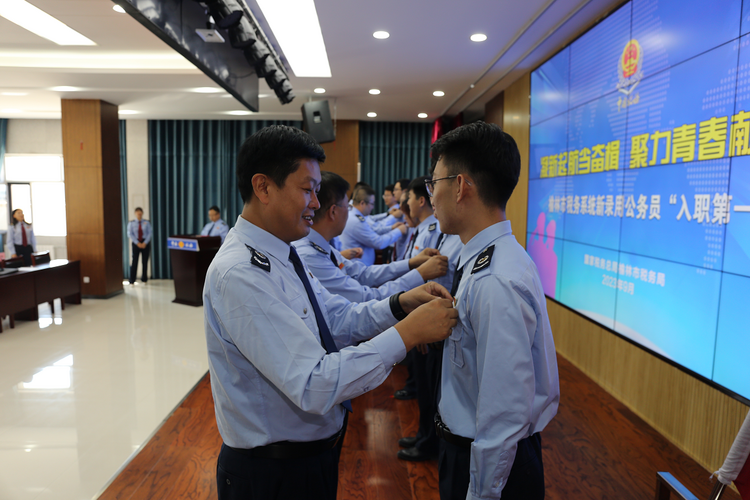 榆林市稅務系統2023年新錄用公務員走進陜甘寧邊區紅色稅史館 體驗別樣“入職第一課”_fororder_圖片4