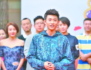 哥哥变叔叔！张一山因感恩回归《初长成》