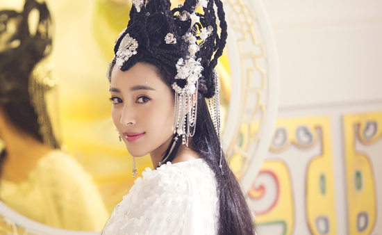 甘婷婷三部大IP劇殺青 上演唯美古裝秀