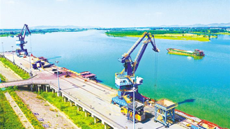 湖北漢江小河港單月吞吐量突破5萬噸