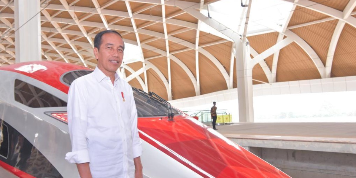 印尼总统首乘雅万高铁：很平稳、很舒适