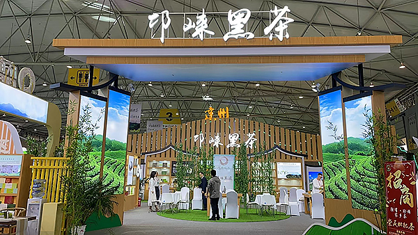 双措并举 成都邛崃黑茶焕发历久弥新的浓浓醇香_fororder_邛崃黑茶展览现场-供图-邛崃市农业农村局