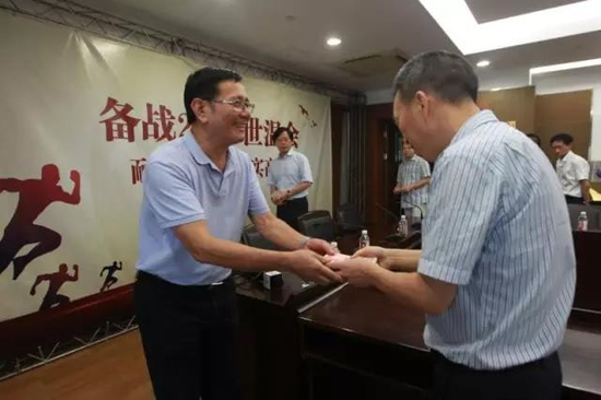 温州泰顺的灾情,时时刻刻牵动着温州籍华人华侨的心.