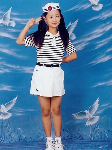 都説楊紫長得像林心如？看到她們的童年照真的相信了