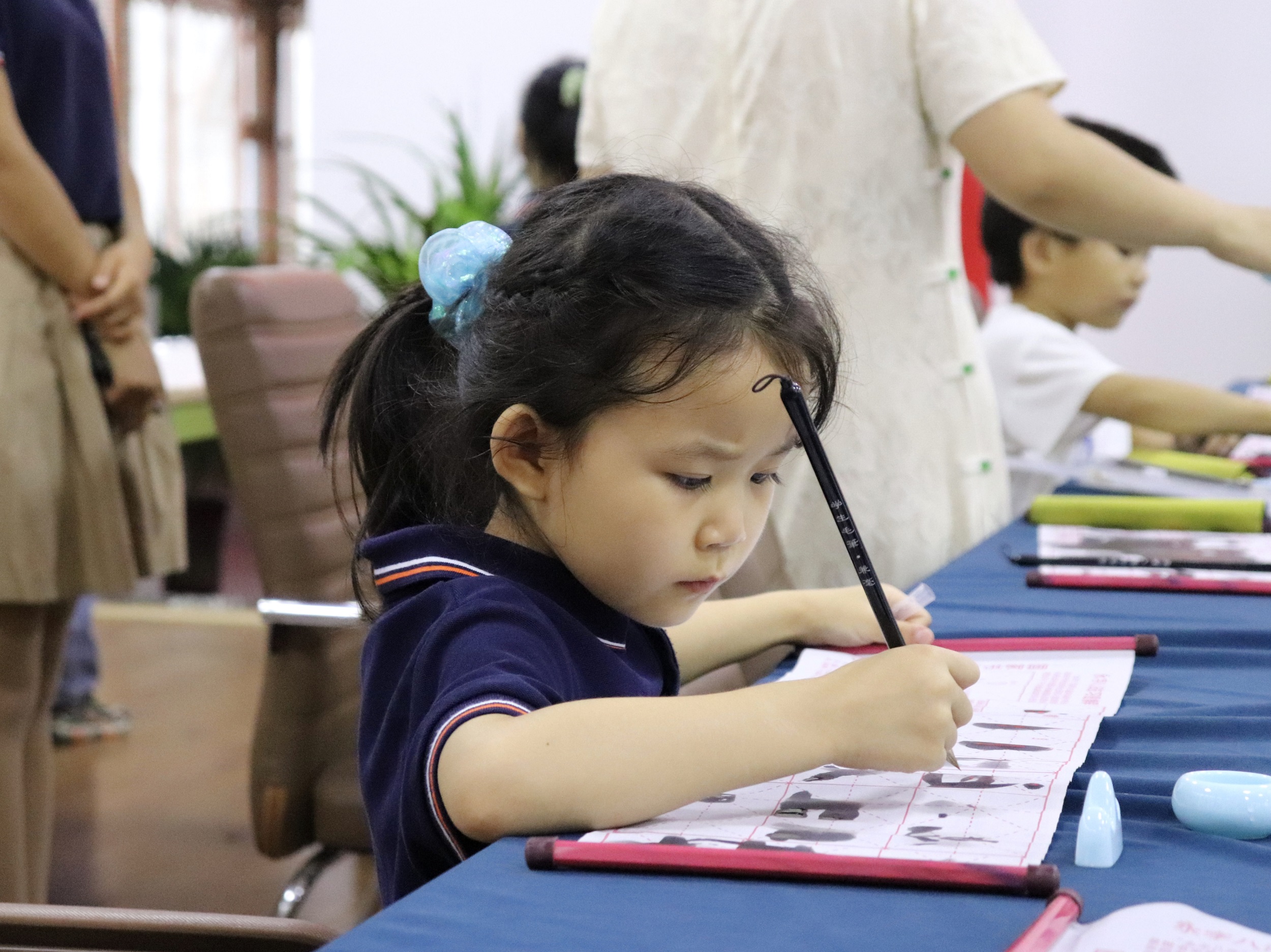 保定博野：国学书法教育 翰墨照亮未来_fororder_7