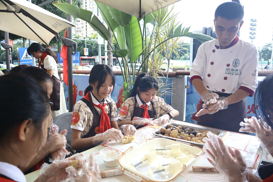 培育科学消费观 广西消委会开展青少年儿童月饼消费体验活动_fororder_微信图片_20230918151121