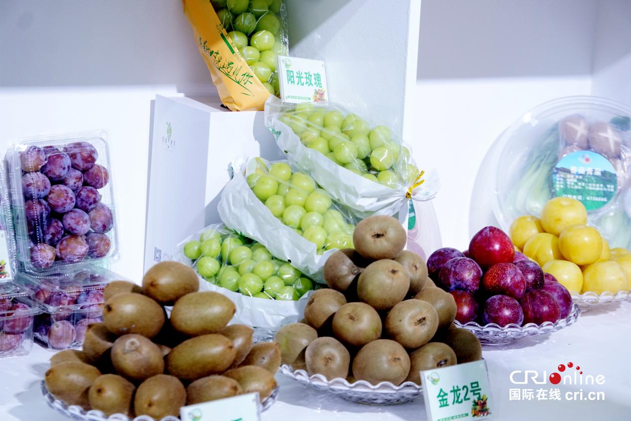 第30届中国杨凌农高会 渭南临渭展台“果”意满满 “粮”点十足_fororder_图片5