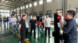 唐山路北：“质量月”系列活动走进汽车检测实验室