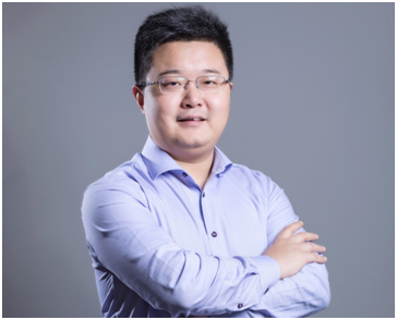 车置宝CEO黄乐荣获江苏省2017年度互联网十大“新锐人物”大奖 车置宝CEO黄乐荣获江苏省2017年度互联网十大“新锐人物”大奖