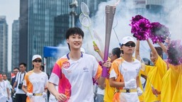 亞運火炬傳遞在杭州舉行 陳雨菲期待取得好成績