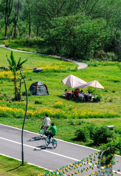成都市龙泉驿区获评“企业家幸福感最强区”_fororder_未标题-2