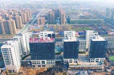 【房産-圖片】鄭州新科技市場一期已運行,簽約入駐率95%