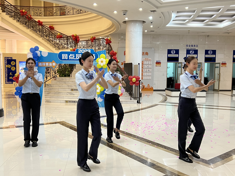 建設銀行黑龍江省分行：暖心關懷潤人心_fororder_圖片2