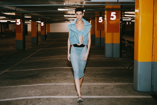 宾利品牌携手英国新锐设计师SUPRIYA LELE亮相2023伦敦时装周_fororder_image004