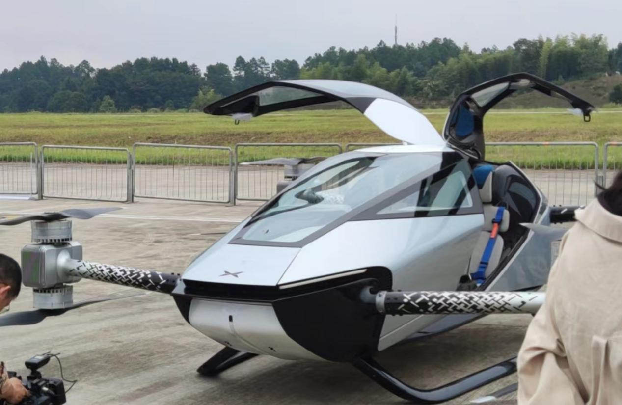 飞“湘”助力先进制造 湖南通航博览会现场频现“空中芭蕾”_fororder_图片3