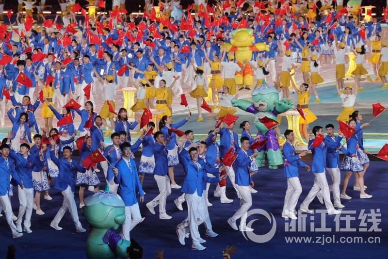 杭州第19届亚运会开幕式举行 中国代表团入场_fororder_W020230923782885461870