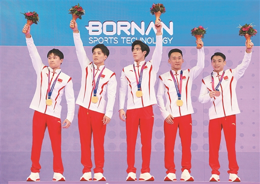蘭星宇助力中國隊衛冕亞運會體操男團冠軍 廣西亞運健兒首金來了