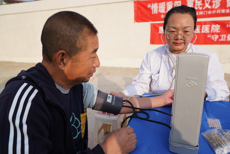 唐山开平： 健康同行助力乡村振兴_fororder_2.JPG