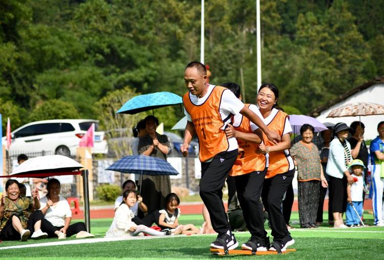 上饶市首届民族趣味运动会在铅山县举行_fororder_165