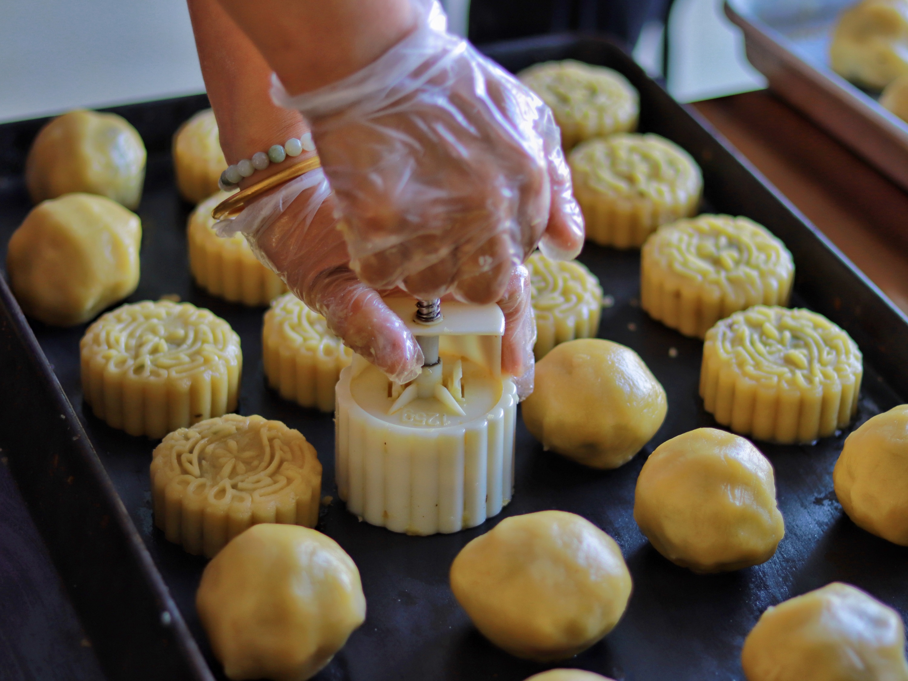 保定博野：巧手做月饼 共迎中秋节_fororder_3 (2)