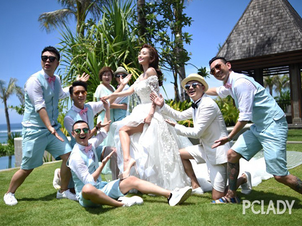 伴娘柳岩被闹 包贝尔伴娘门事件背后有隐情?