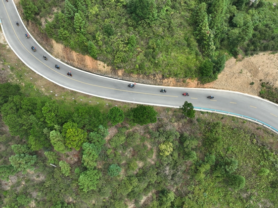 “1”起出发向“黔”进 “中国乡村旅游1号公路”全线启动_fororder_中国乡村旅游1号公路骑行 (2)