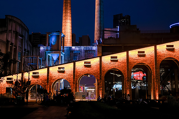 “邊賞燈邊玩夜” 成都這份最美夜景打卡攻略請收藏_fororder_東郊記憶夜景-供圖-成都市城管委