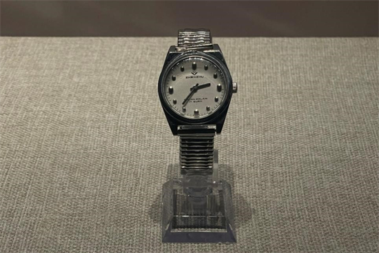 （9月30日發！）（文旅專題）大連博物館“光陰的故事”原創展覽：講述新中國手錶工業發展歷程_fororder_文旅紅色印記手錶4