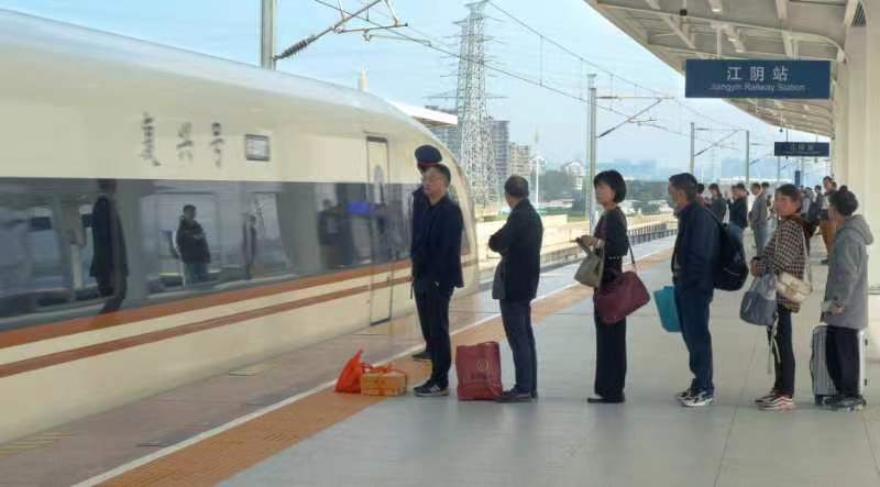 滬寧沿江高鐵開通“滿月” 安全運送旅客近130萬人次