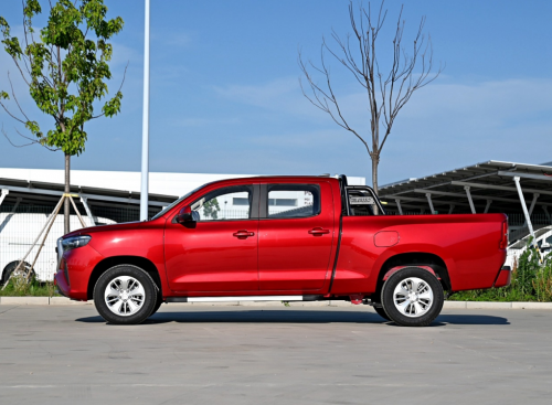 【汽车频道 资讯+移动端资讯】皮卡自动挡销量猛增40% 北汽制造卡路里8AT引领皮卡发展新趋势