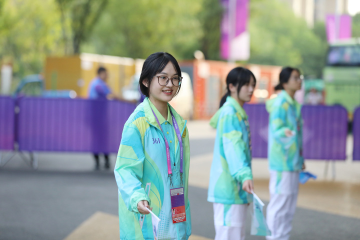 做好服务保障 杭州亚运会工作人员国庆节坚守岗位_fororder_7