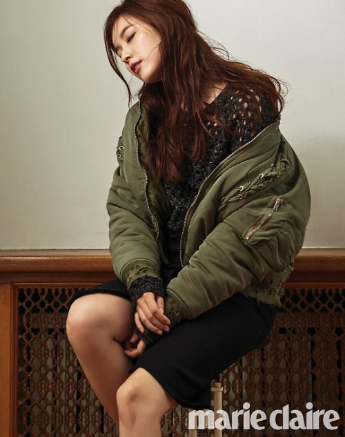 韩孝周最新写真曝光 修长身材令人称赞(组图)