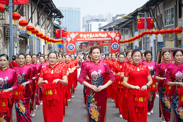 自贡贡井：传承传统民俗文化 欢度中秋国庆双节_fororder_4汉服巡游现场（摄影-廖志全）