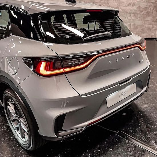 精致、动感、豪华 全新雷克萨斯LBX亮相_fororder_image003